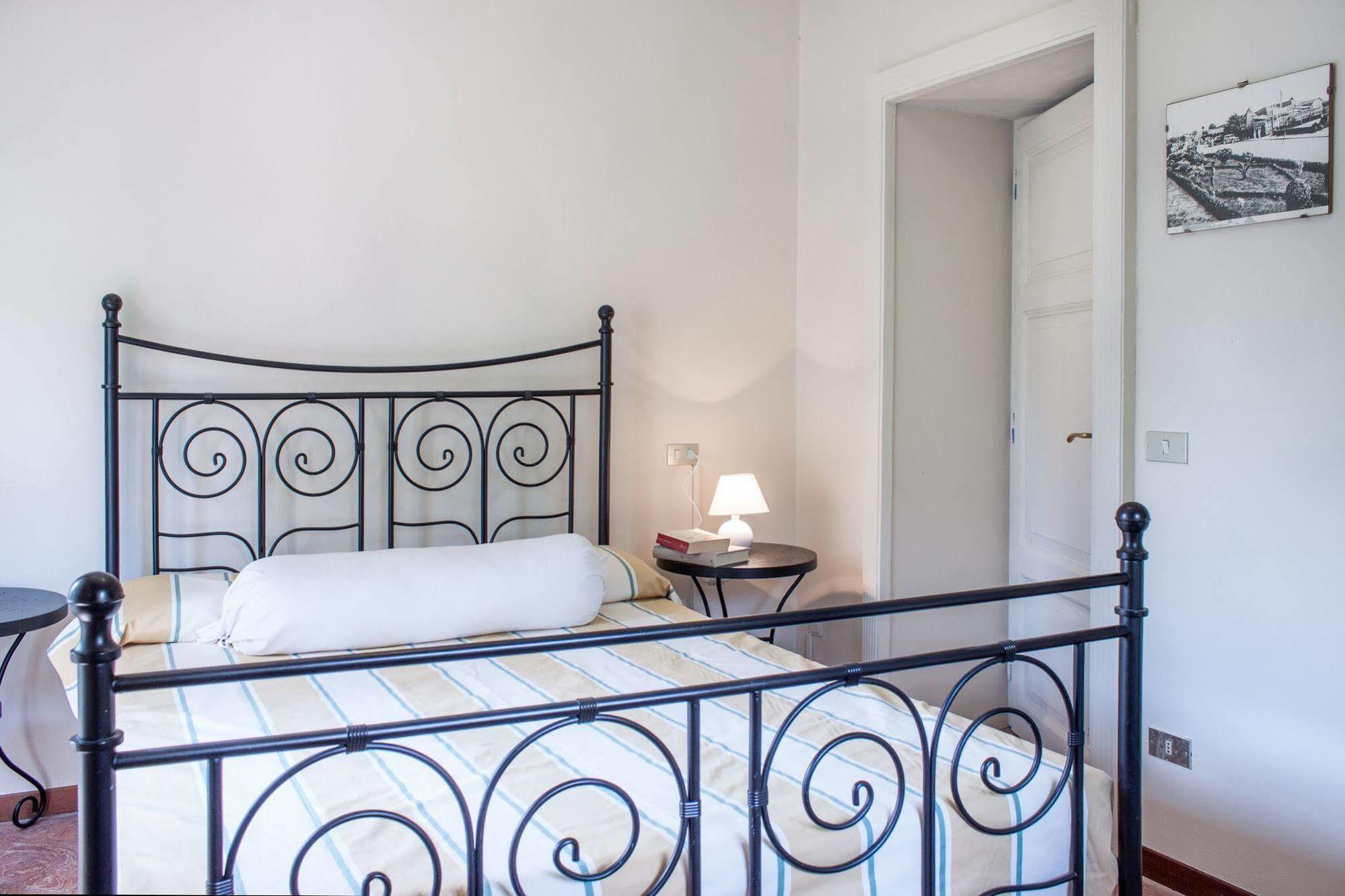 Casa La Viola Blu Bed & Breakfast Cernobbio Eksteriør bilde